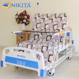 Giường bệnh có bô vệ sinh NIKITA DCN04
