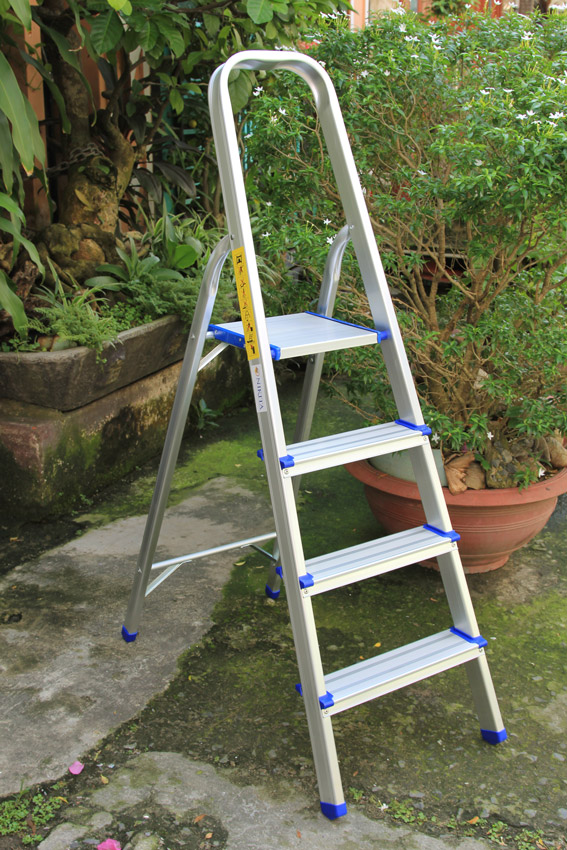 thang ghế nhôm nikita al04