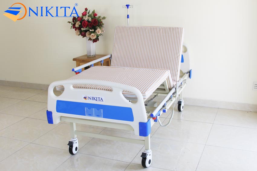 Giường bệnh viện bằng điện NIKITA DCN02M