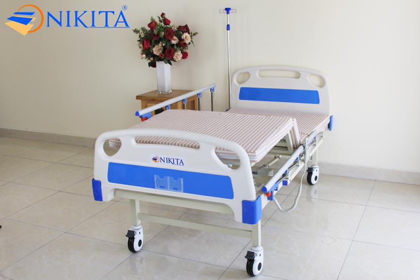 Giường bệnh viện bằng điện NIKITA DCN02M
